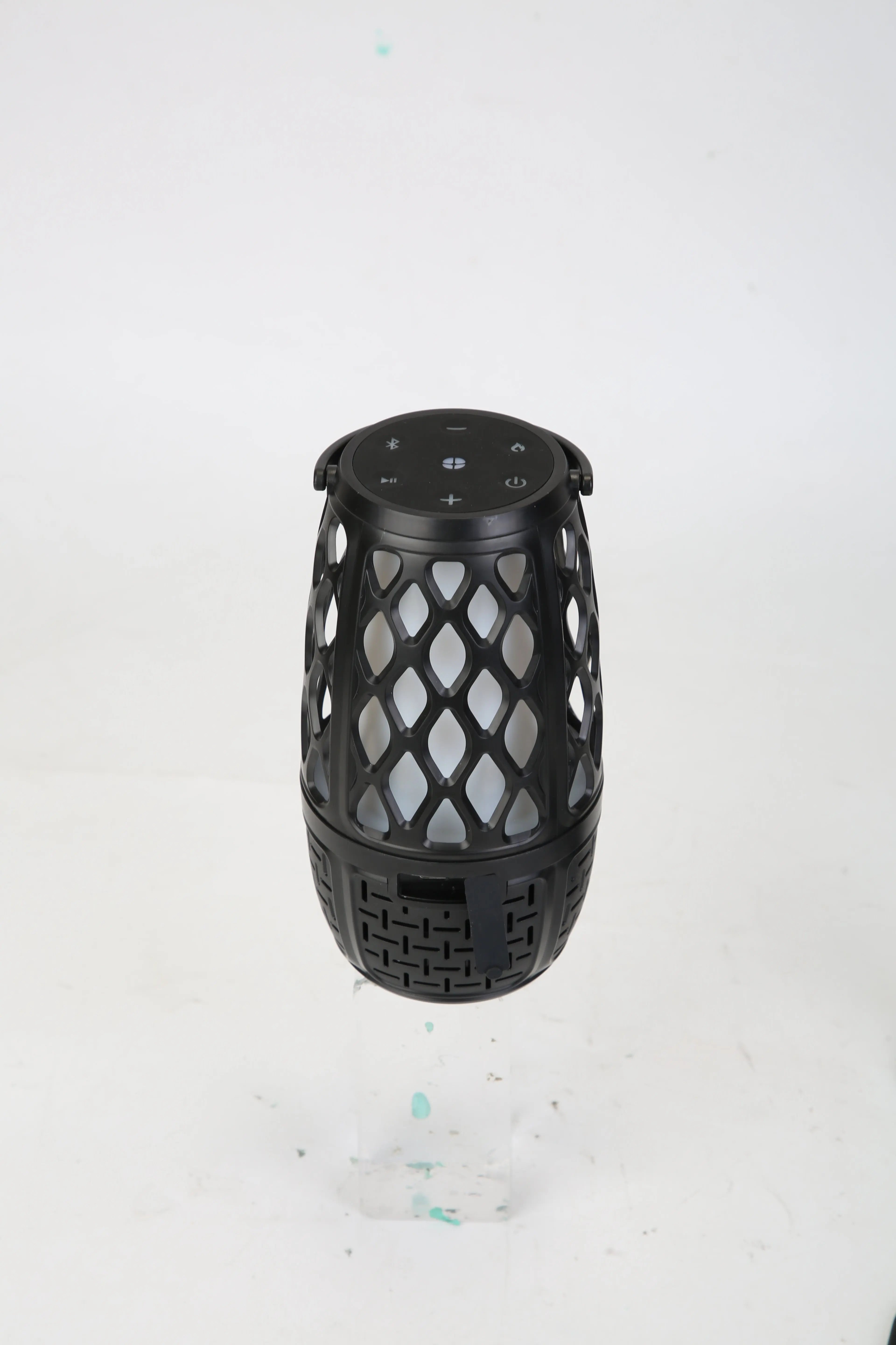 1Pc 4 In 1 Wireless 5.3 Outdoor Speaker IPX5 Waterproof Patio Speaker LED Flame Speaker With 3 Flame Light Modes Hook Stake Wall Mount Holder Sync Up To 1,00 Speakers triple D lifestyle & beauty 2